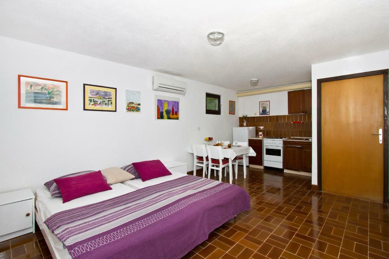 Apartments Maestro 斯托莫斯卡 外观 照片