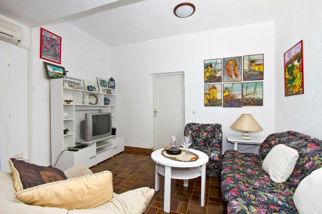 Apartments Maestro 斯托莫斯卡 外观 照片